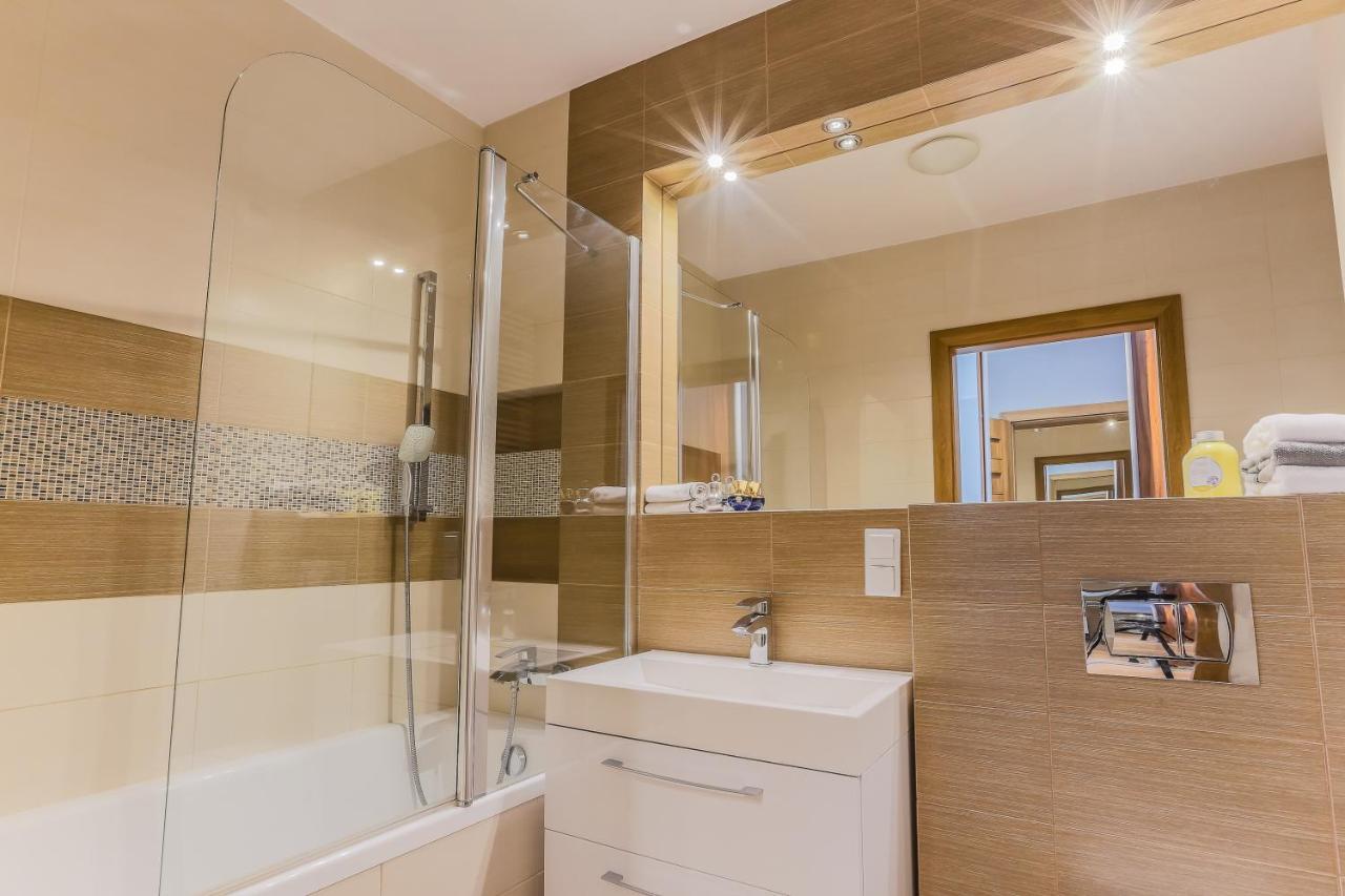 Coin Apartamenty Вроцлав Екстер'єр фото
