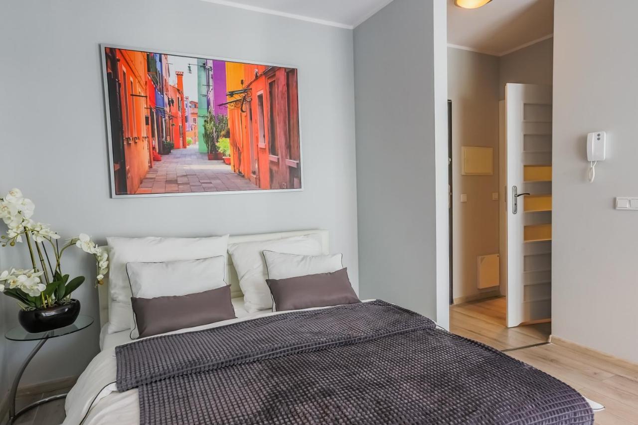 Coin Apartamenty Вроцлав Екстер'єр фото
